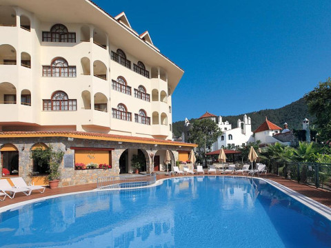 FORTUNA BEACH HOTEL