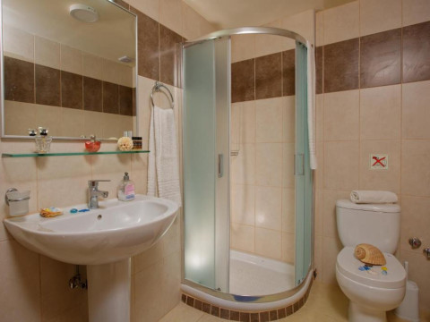 Fotis Studios And Apartments