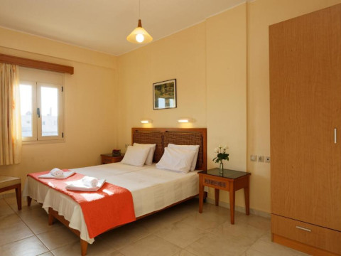 Fotis Studios And Apartments