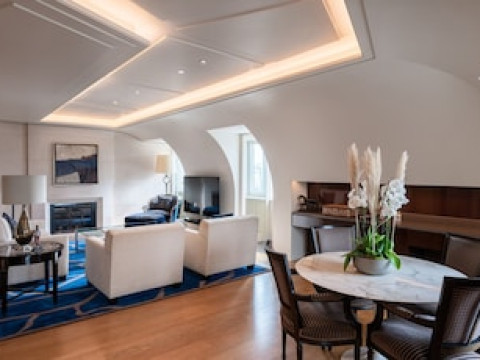FOUR SEASONS DES BERGUES