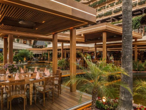 Four Seasons Hotel