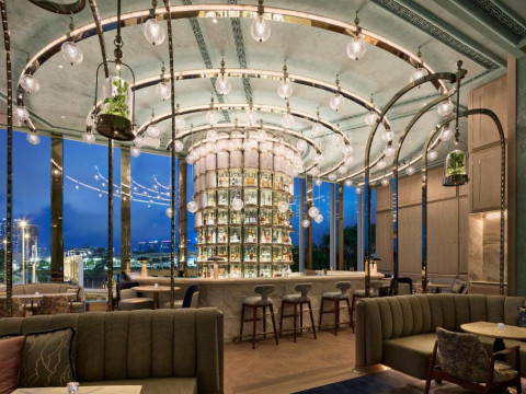 Four Seasons Hotel Hong Kong