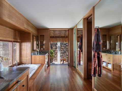 Four Seasons Resort Bora Bora