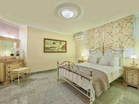Frido Luxury Villa