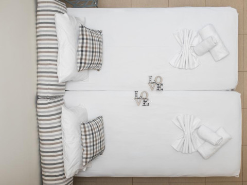 G Mare Studios And Apartments