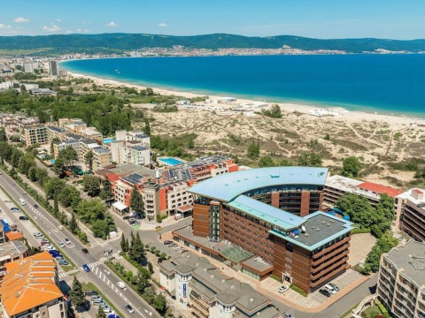 GALEON RESIDENCE & SPA