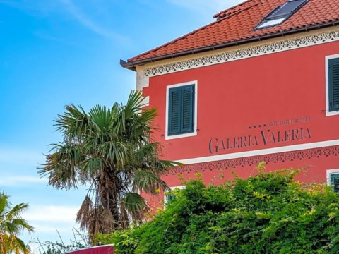 Galeria Valeria Seaside Downtown - MAG Quaint & Elegant Boutique Hotels