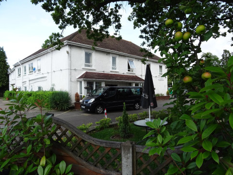 Gatwick Whitehouse Hotel