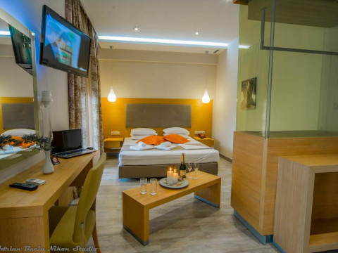 GEORGE HOTEL