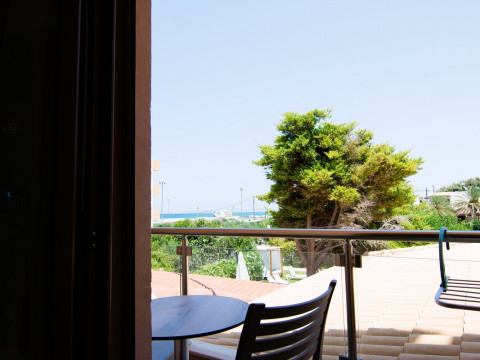 GEORGIAS GARDEN HOTEL