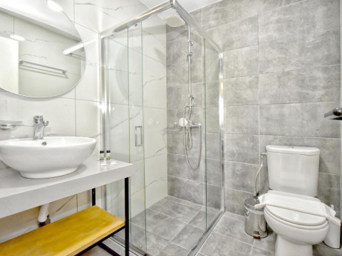 GEORGIAS GARDEN HOTEL