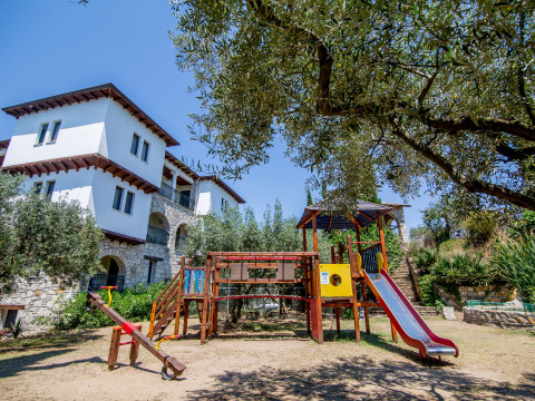Geranion Village