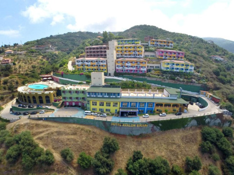 Gh Avalon Sikani