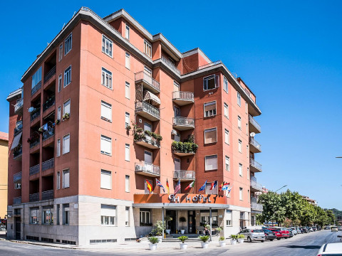 Gh Hotel & Restaurant