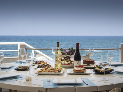 Glaros Beach Hotel