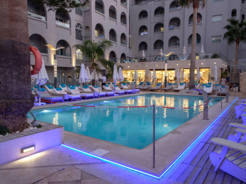 GLAROS BEACH HOTEL