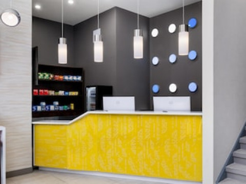 GLO BEST WESTERN BRONX NYC