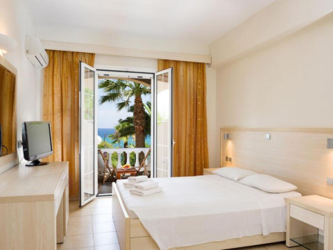 GLORIA MARIS HOTEL SUITES AND VILLAS