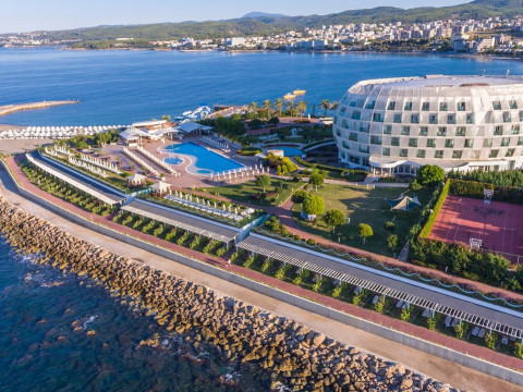 Hotel Gold Island Selected