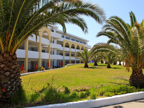VRISSIANA BEACH 