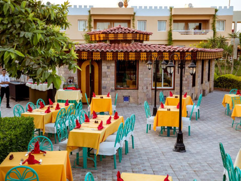 GOLDEN BEACH RESORT