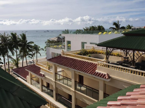Golden Phoenix Hotel Boracay