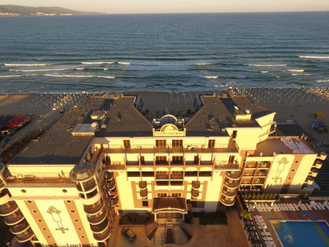 GOLDEN RAINBOW VIP RESIDENCE