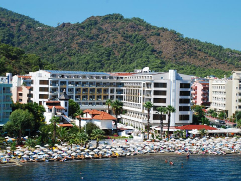 GOLDEN ROCK BEACH