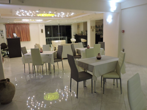 Golden Rose Suites
