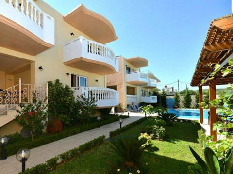 GOLDEN ROSE SUITES