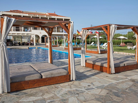 Golden Sands Hotel