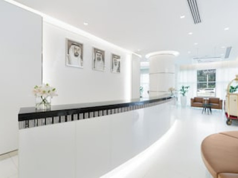 GOLDEN SANDS HOTEL & RESIDENCES