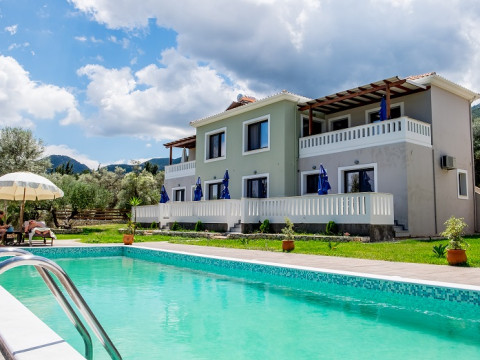 Golden Sun Villas