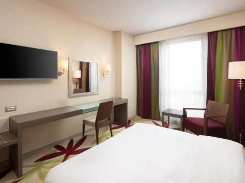 Golden Tulip Ana Dome Hotel