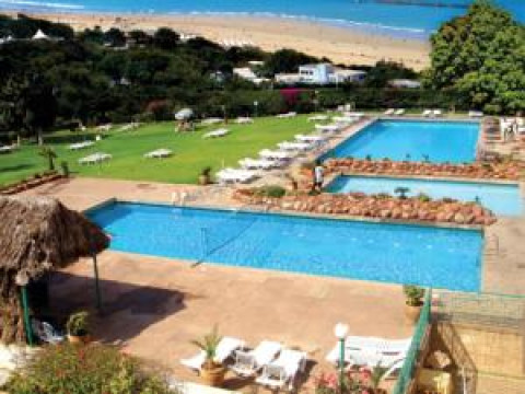 Golden Tulip Anezi