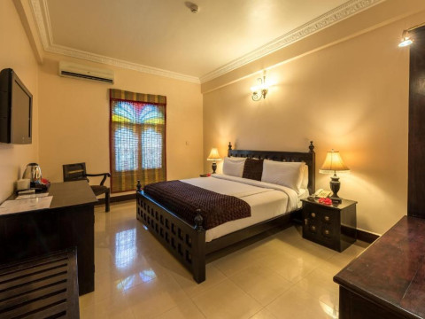 Golden Tulip Stone Town Boutique
