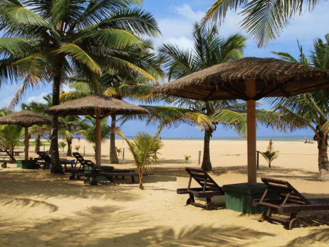 Goldi Sands Beach (Negombo)