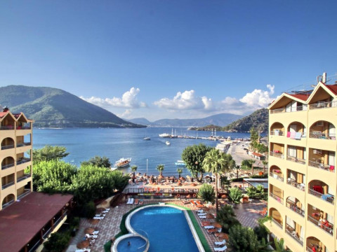 Hotel Golmar Beach