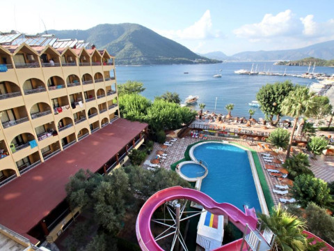 Hotel Golmar Beach
