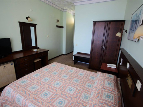 GOLMAR BEACH HOTEL