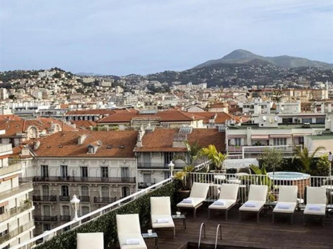 Gounod Hotel