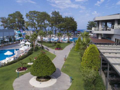 Akra Kemer 
