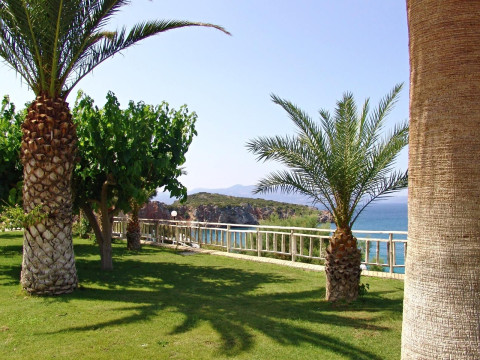 ISTRON BAY