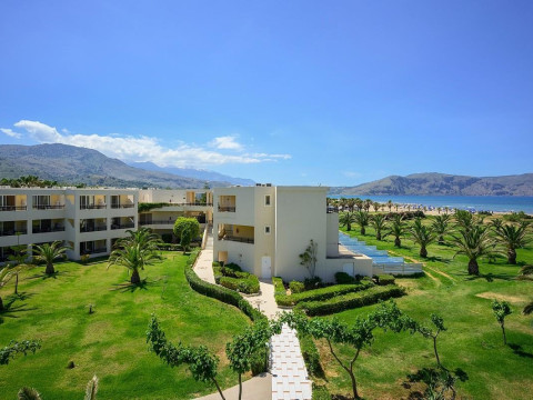 Vantaris Palace