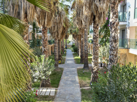 JASMIN BEACH HOTEL