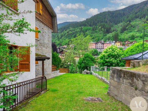 Gran Focolare In Ponte Di Legno