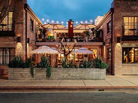 Granada Hotel & Bistro