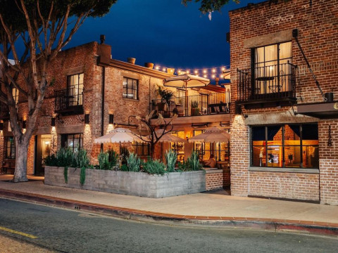 Granada Hotel & Bistro
