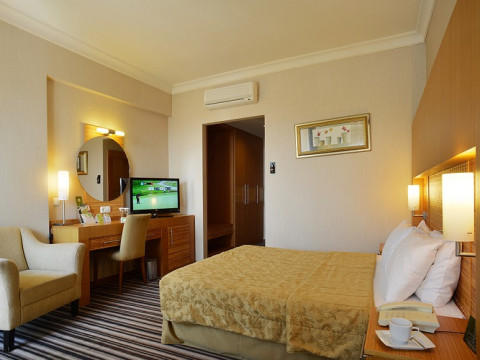 GRAND CETTIA HOTEL