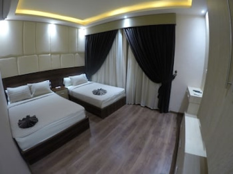 GRAND CITY